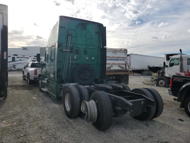 2015 Freightliner Cascadia 125