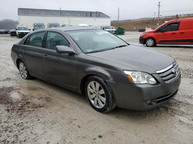 2005 Toyota Avalon XL