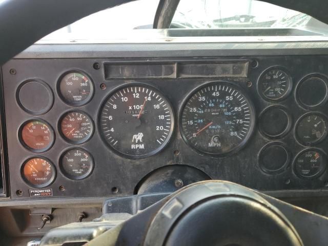 1992 Mack 600 CH600