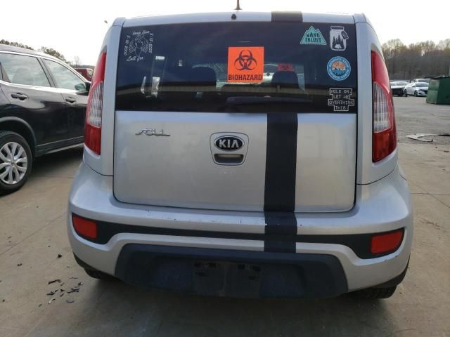 2013 KIA Soul +