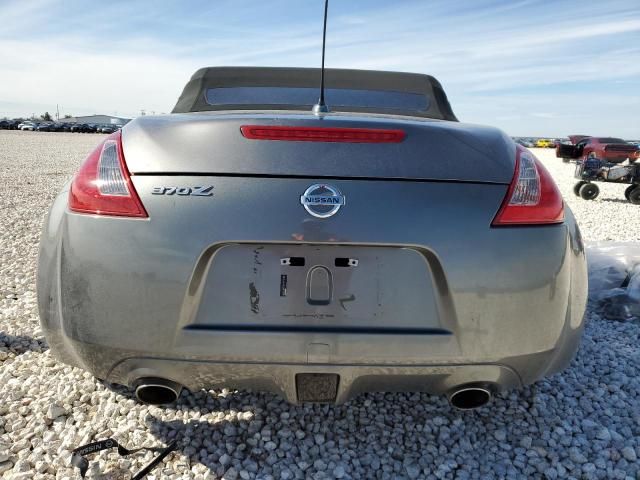 2012 Nissan 370Z Base