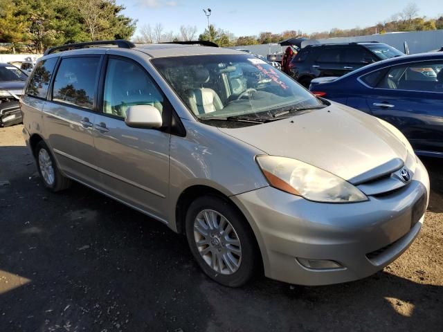 2008 Toyota Sienna XLE