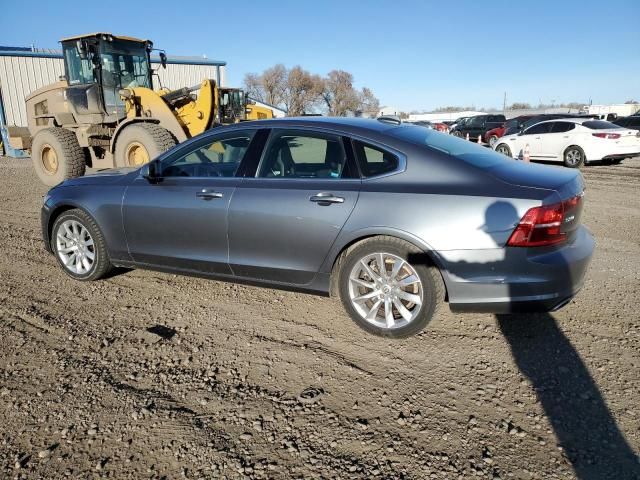 2017 Volvo S90 T6 Momentum