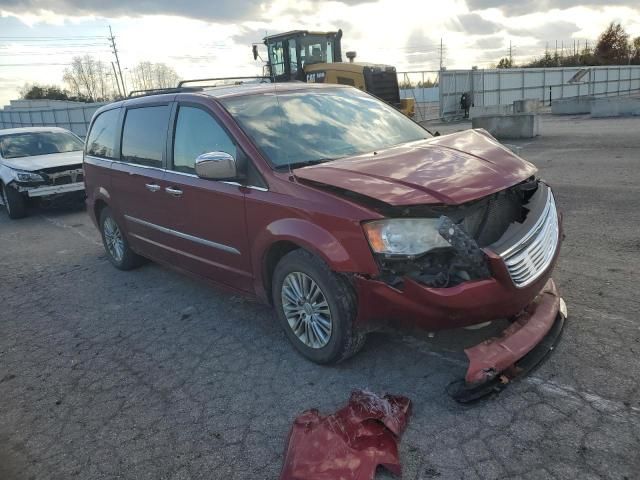 2013 Chrysler Town & Country Touring L