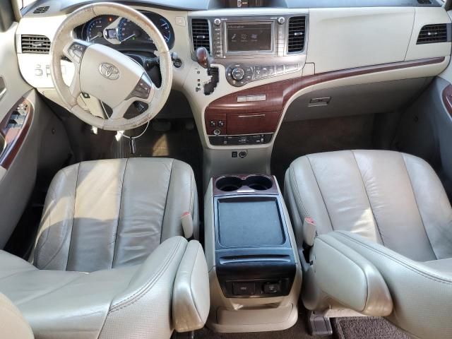 2011 Toyota Sienna XLE