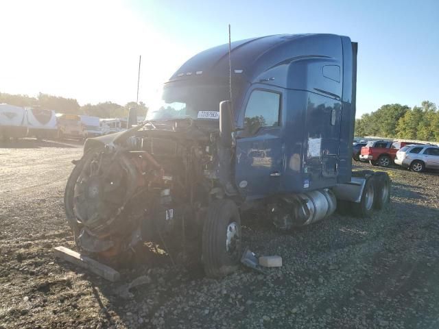 2016 Kenworth Construction T680