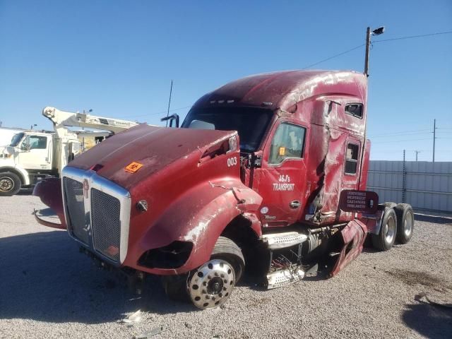 2016 Kenworth Construction T680