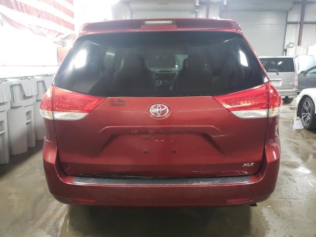 2011 Toyota Sienna XLE