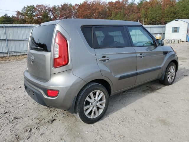 2013 KIA Soul +