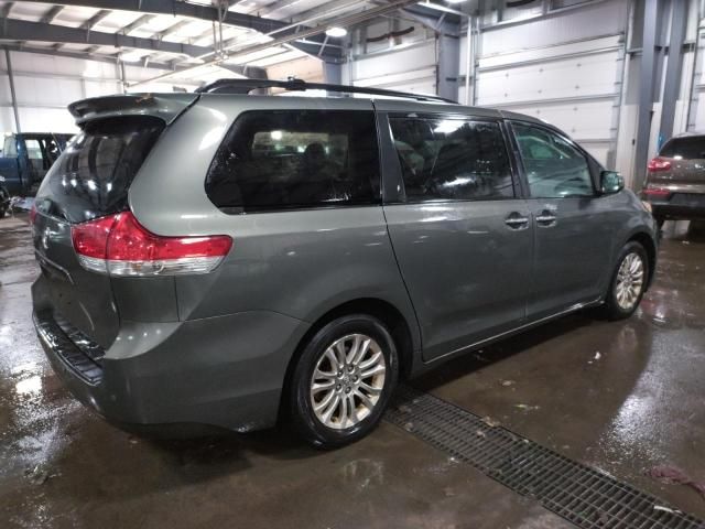 2011 Toyota Sienna XLE