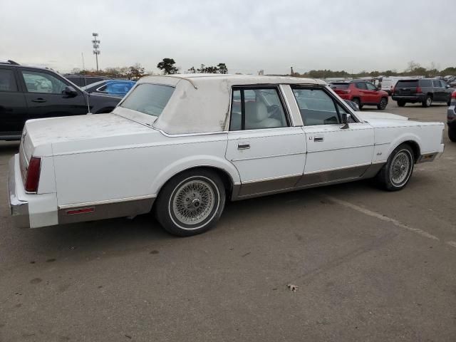 1988 Lincoln Town Car Signature