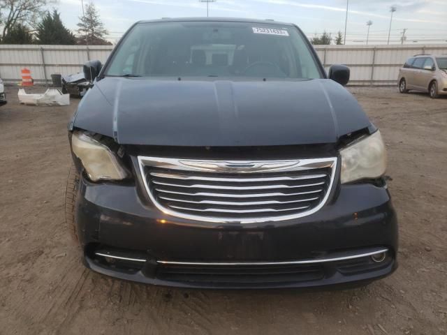 2013 Chrysler Town & Country Touring