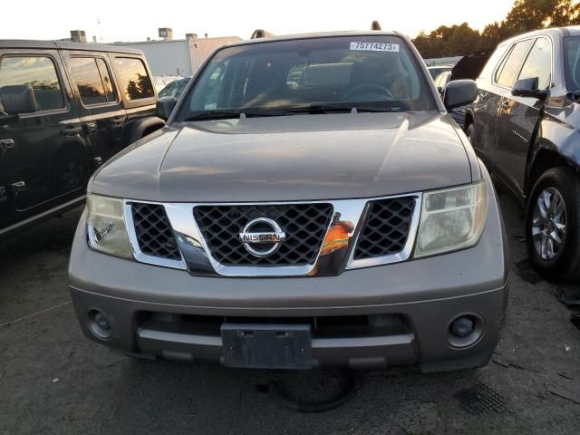 2005 Nissan Pathfinder LE