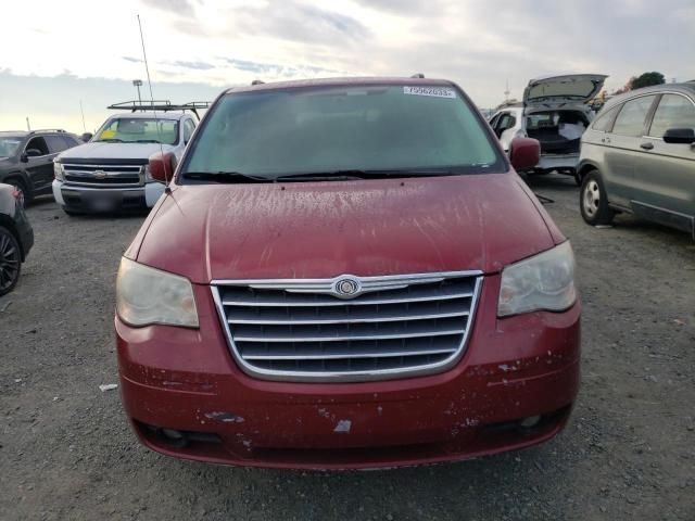 2010 Chrysler Town & Country Touring