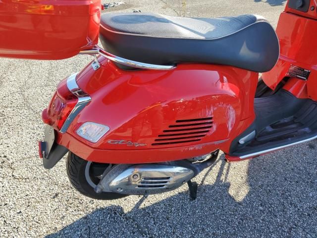 2022 Vespa GTS 300