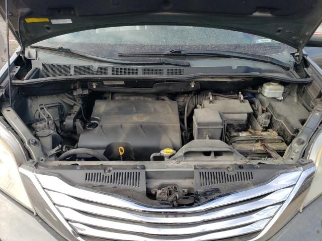 2011 Toyota Sienna XLE