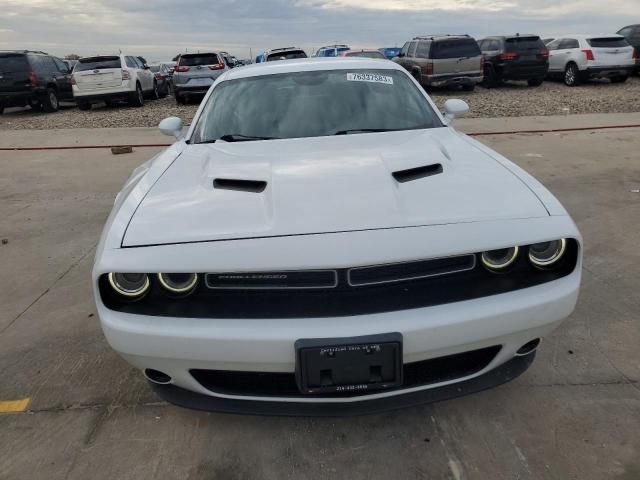 2015 Dodge Challenger SXT