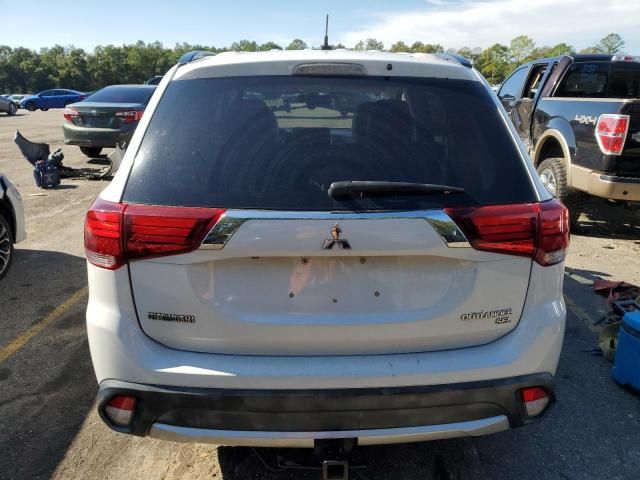 2016 Mitsubishi Outlander SE