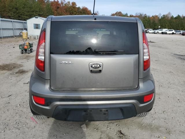 2013 KIA Soul +