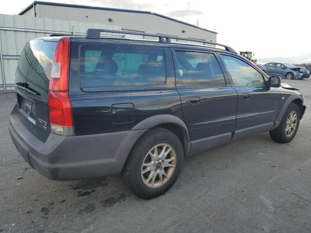 2004 Volvo XC70