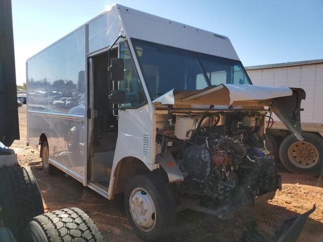 2022 Freightliner Chassis M Line WALK-IN Van