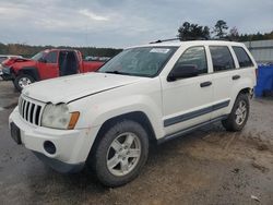 Jeep Vehiculos salvage en venta: 2005 Jeep Grand Cherokee Laredo