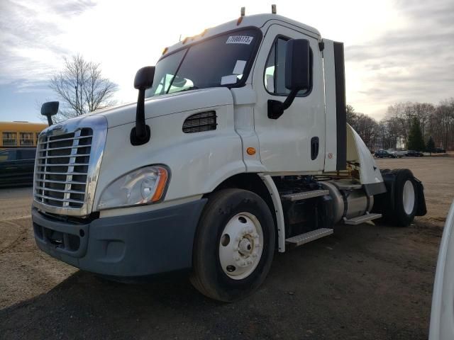 2016 Freightliner Cascadia 113