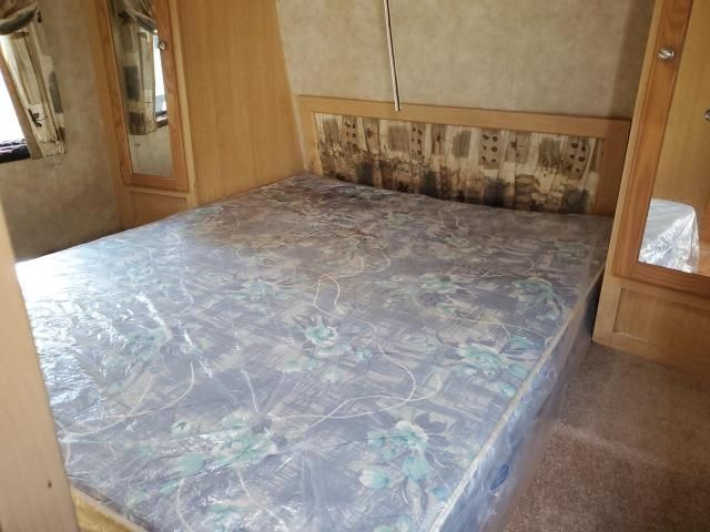 2008 Kzin Travel Trailer