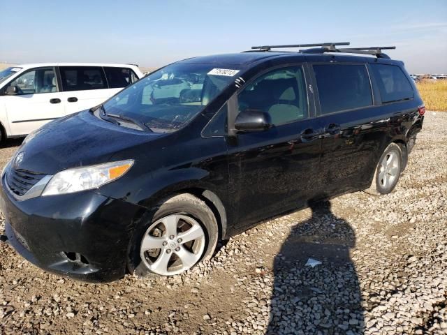 2017 Toyota Sienna LE