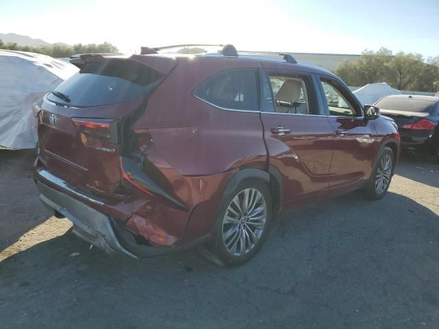 2022 Toyota Highlander Hybrid Platinum