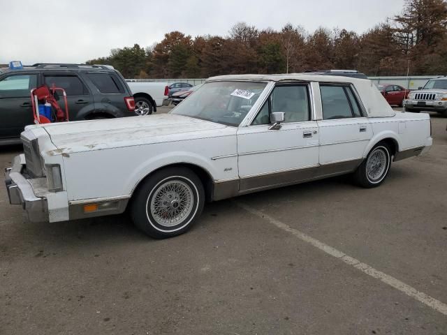 1988 Lincoln Town Car Signature