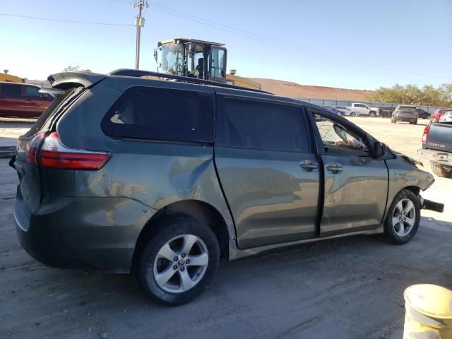 2020 Toyota Sienna LE