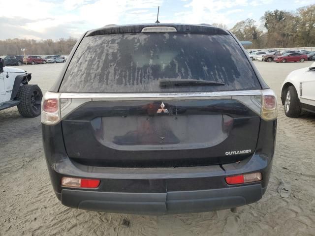 2014 Mitsubishi Outlander SE