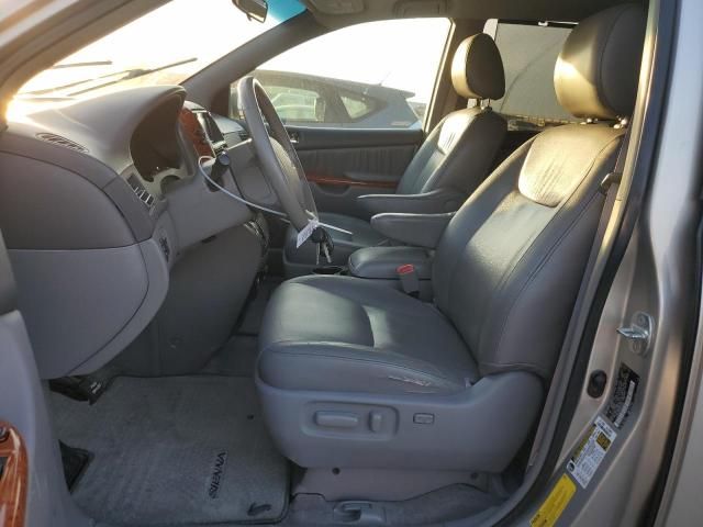 2009 Toyota Sienna XLE