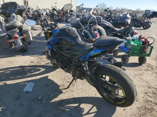 2022 Suzuki GSX-S750 M