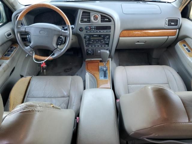 2001 Infiniti QX4