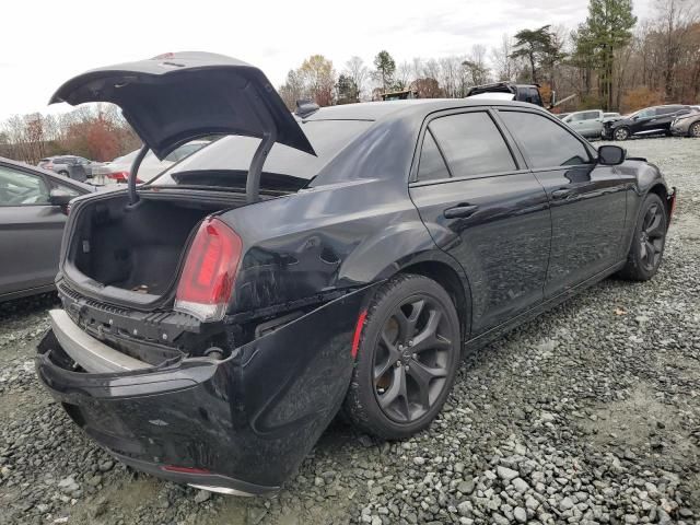 2020 Chrysler 300 Touring