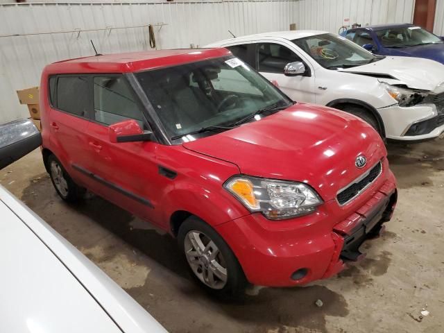 2011 KIA Soul +