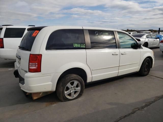 2010 Chrysler Town & Country LX