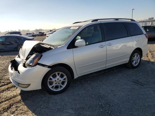 2005 Toyota Sienna XLE