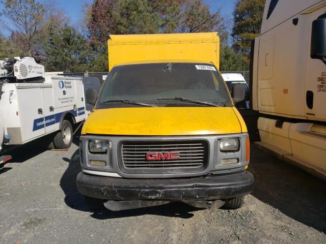 2002 GMC Savana Cutaway G3500