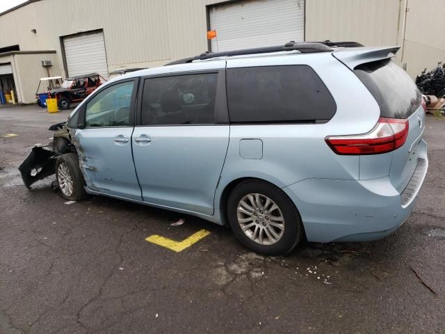 2015 Toyota Sienna XLE