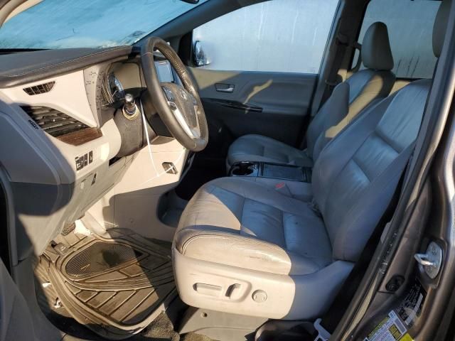 2016 Toyota Sienna XLE