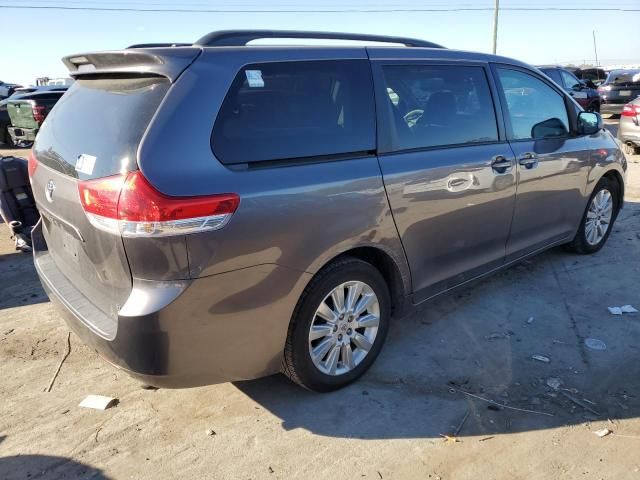 2011 Toyota Sienna XLE