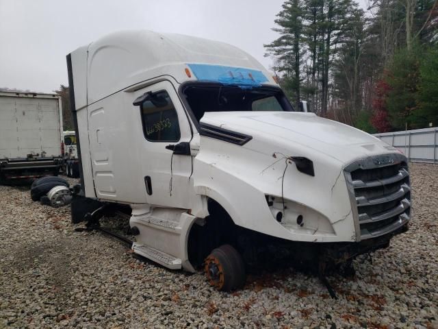 2019 Freightliner Cascadia 126