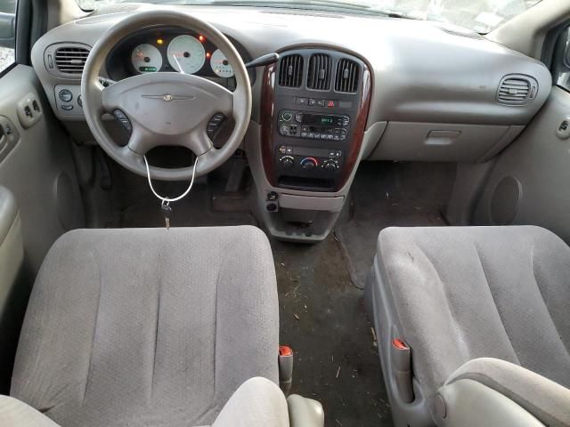 2003 Chrysler Town & Country