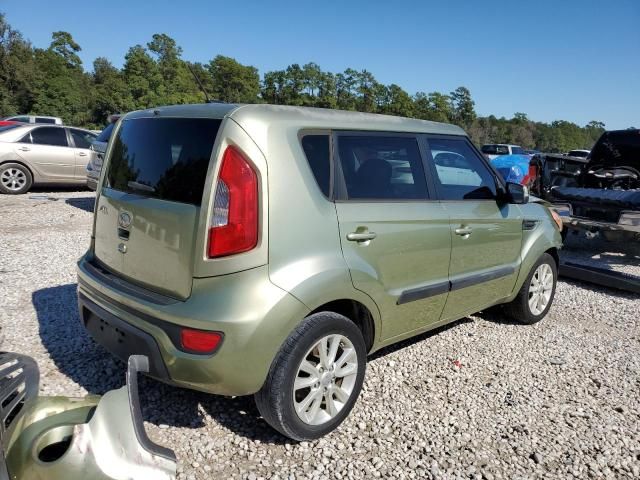 2013 KIA Soul +