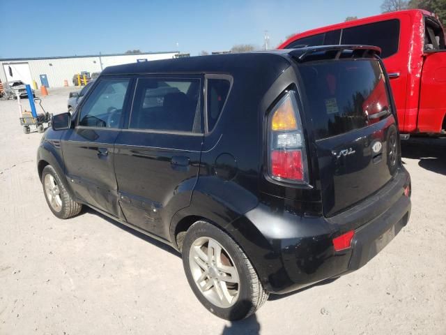 2010 KIA Soul +