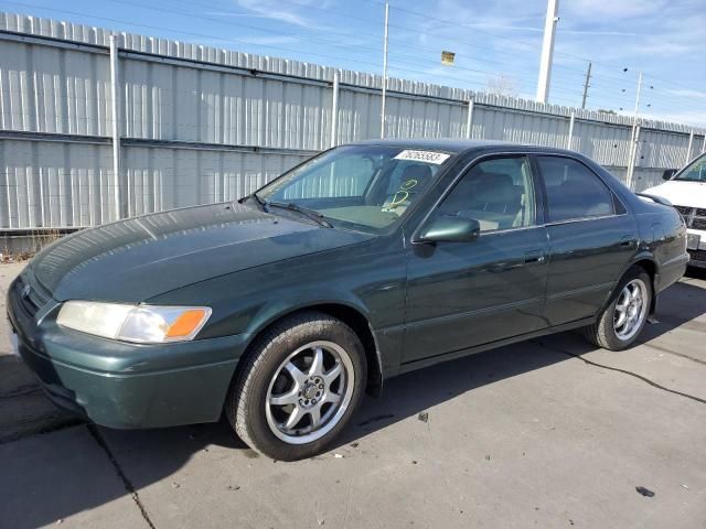 1999 Toyota Camry LE