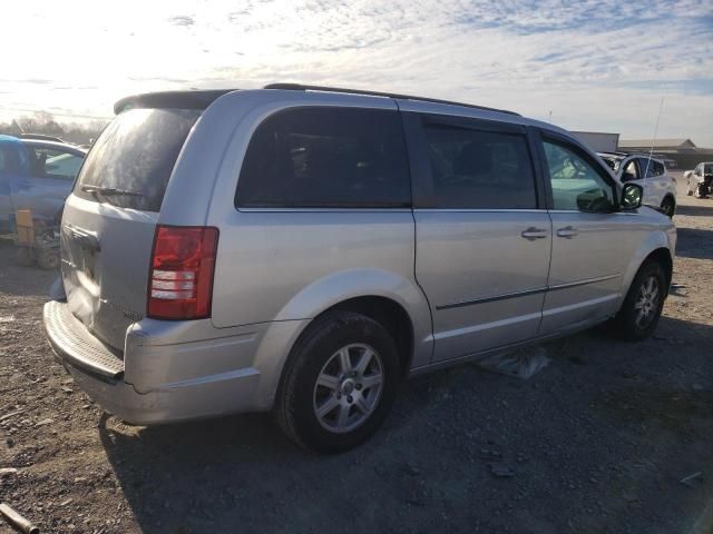 2010 Chrysler Town & Country Touring